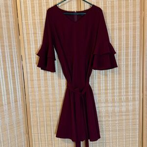 Dress Tells Burgundy Tiered Ruffle Bell Sleeve‎ V-Neck Tie Waist Dress XL